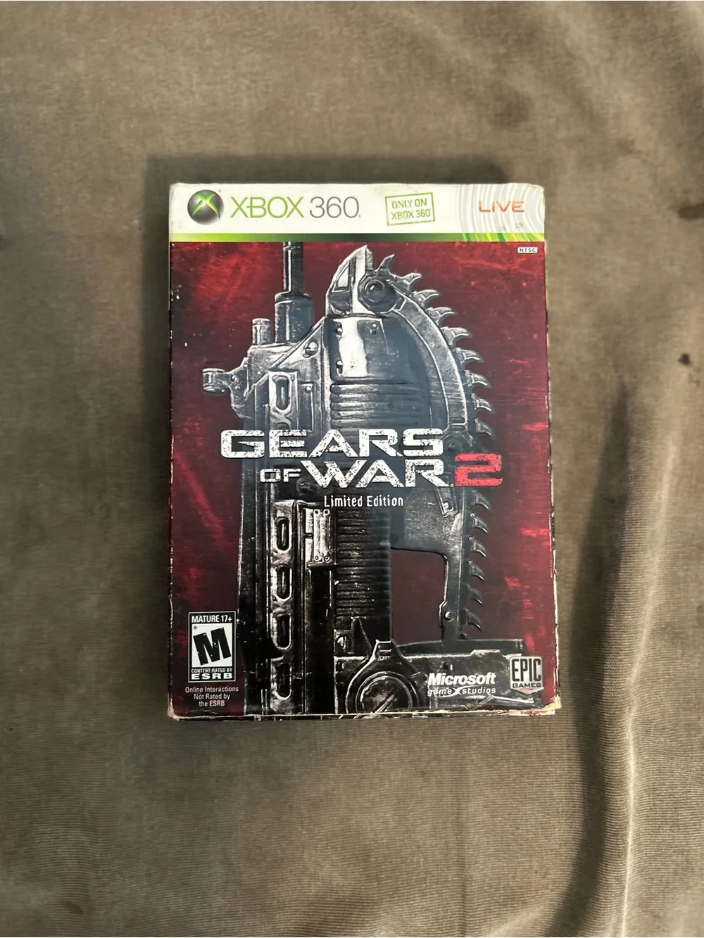 Xbox 360 Gears of War 3 Game Bundle